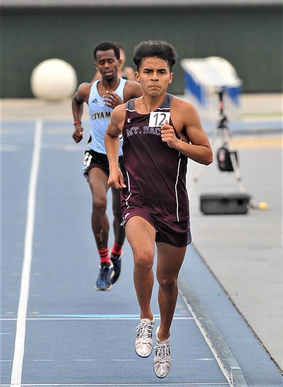 Mt. SAC's Salvador Capetillo wins the 10,000 meters at the state meet.