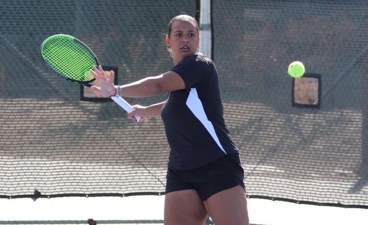 Hana Moss led Desert to the 2023 SCC women's tennis dual team title.